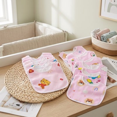 Bavoir bébé coton ultra-absorbant coloré en lot, idéal pour les repas et moments de bavage.