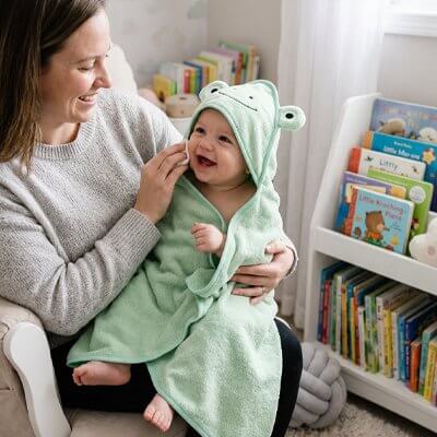 Cape de bain bébé – confort et chaleur 