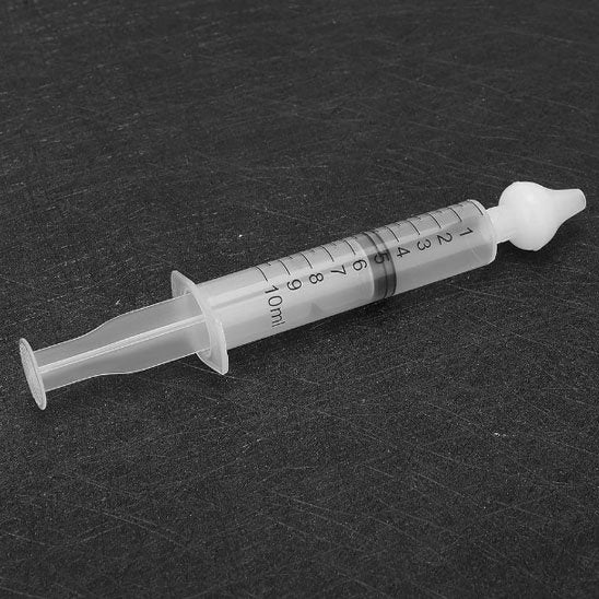 Mouche bebe pratique pour soulager le nez de votre enfant avec cette seringue de 10 ml.